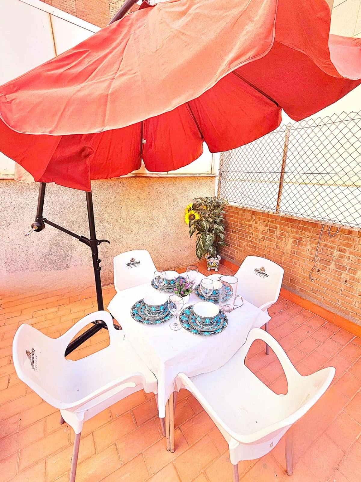 Apartamento Montserrat Almería Esterno foto